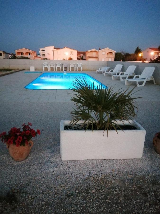Apartmán Penzion u Kapitána Vir Exteriér fotografie